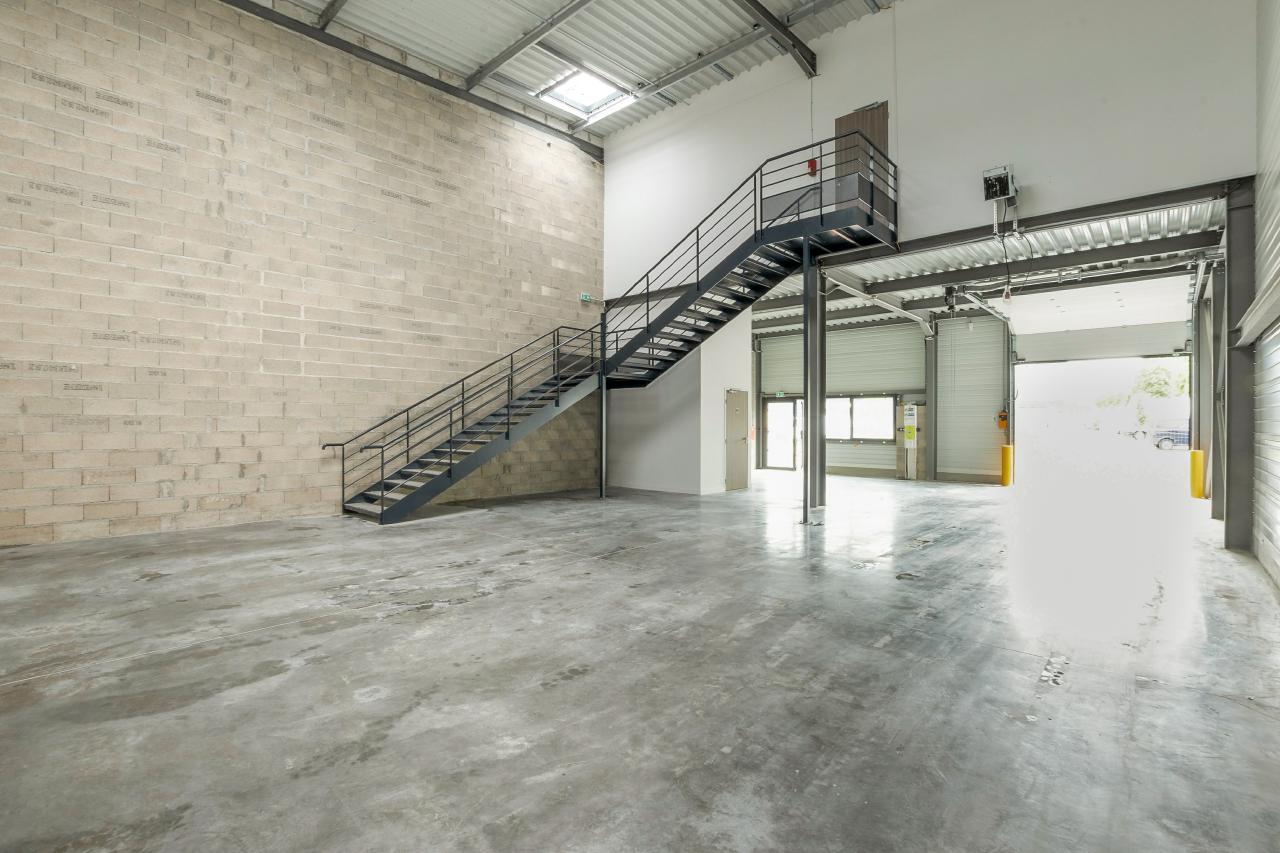 Local d'activité Aulnay-sous-Bois 319m² Location local d'activité Aulnay-sous-Bois Seine-Saint-Denis OLACT2424188 3